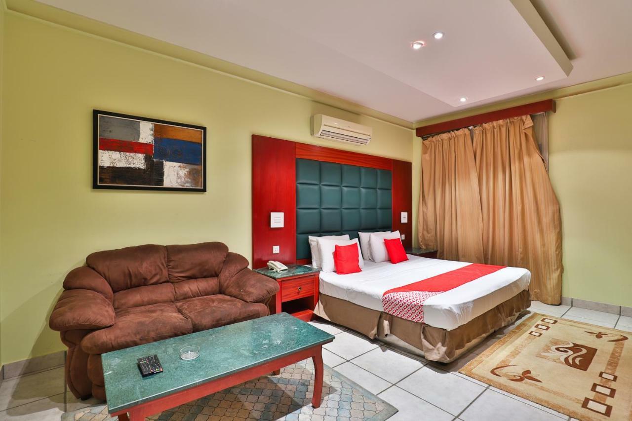 قصر اليمامة للاجنحة الفندقية-فرع السلام Riad Exterior foto