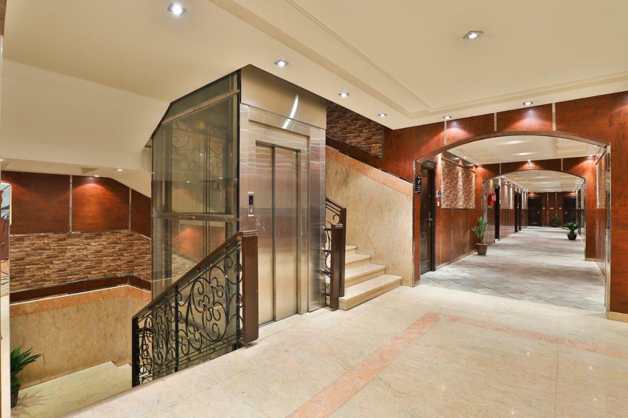 قصر اليمامة للاجنحة الفندقية-فرع السلام Riad Exterior foto